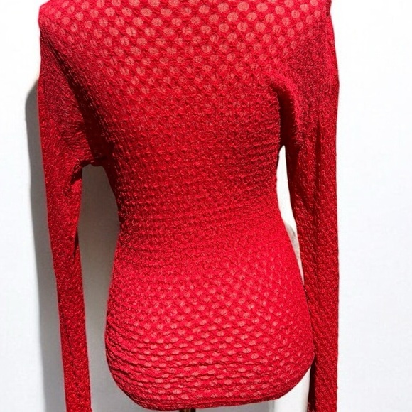 🌻NEW w/o tags FRAME Cherry Red Mesh Stretch Lace Turtleneck Top Size Medium - Picture 9 of 13